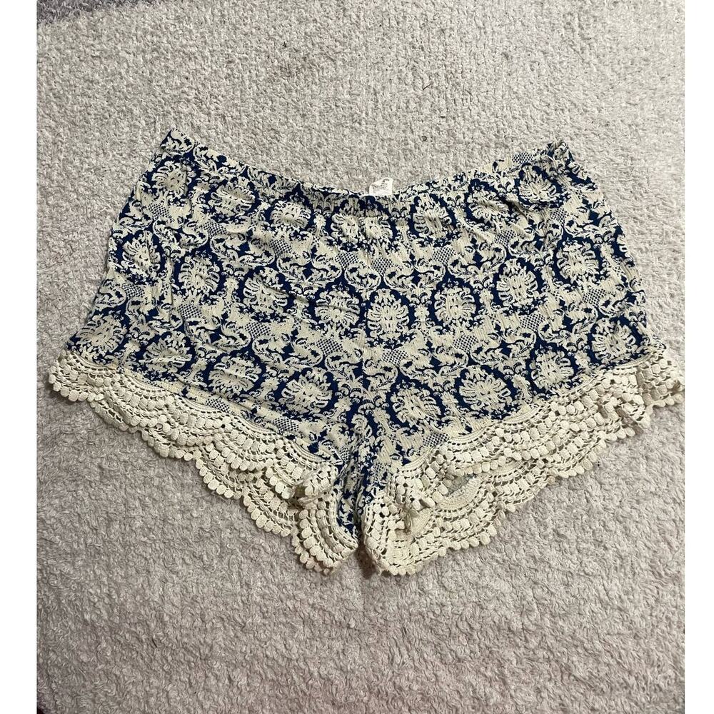 Artisan NY Womens Medium Crochet Paisley Pull On Shorts Casual Sleepwear Boho